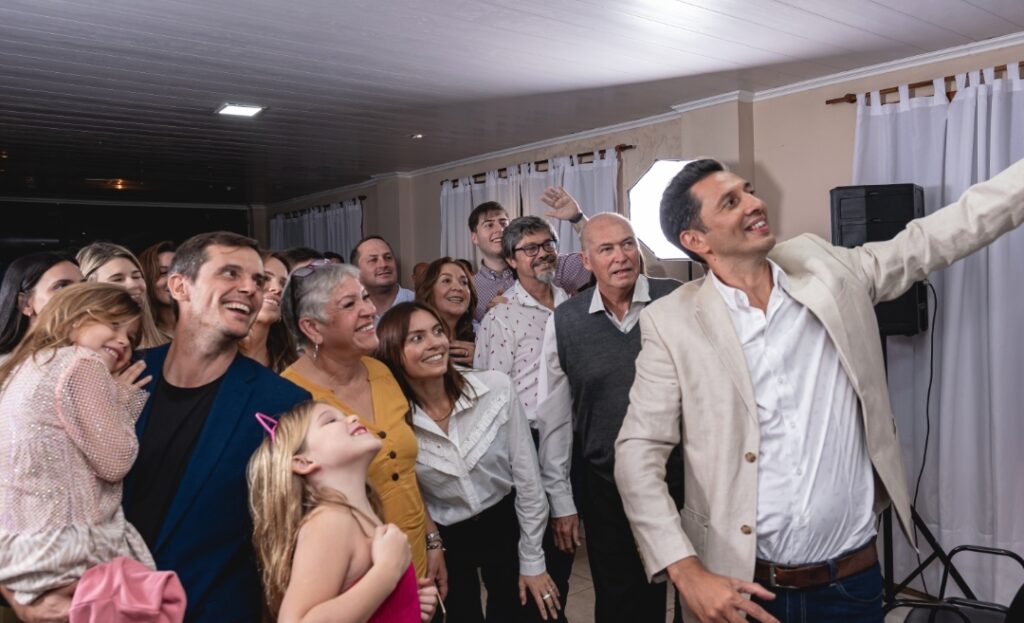 CON LA PRESENCIA DE HARTFIELD, LA LIBERTAD AVANZA LANZÓ SU LISTA EN OBERÁ imagen-72