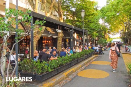 El barrio porteño que reúne parques, buena arquitectura y un espléndido polo gourmet imagen-14