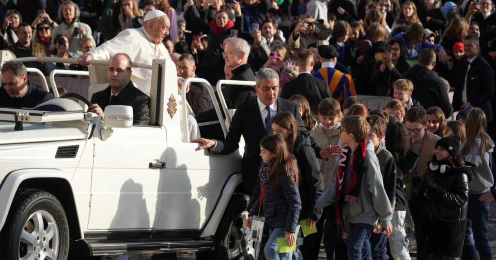 ¿Qué hace un Papa? Después del cónclave, comienza el trabajo imagen-101