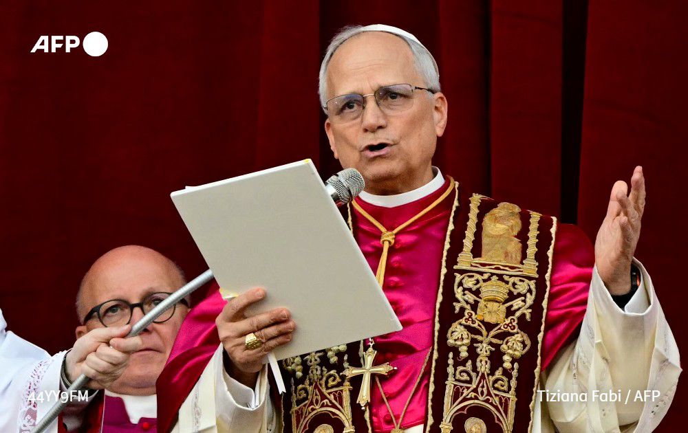 El papa León XIV es el nuevo pontífice, recordó a Francisco, saludó, en español a su diócesis en Perú, y abogó por la paz en el mundo imagen-4
