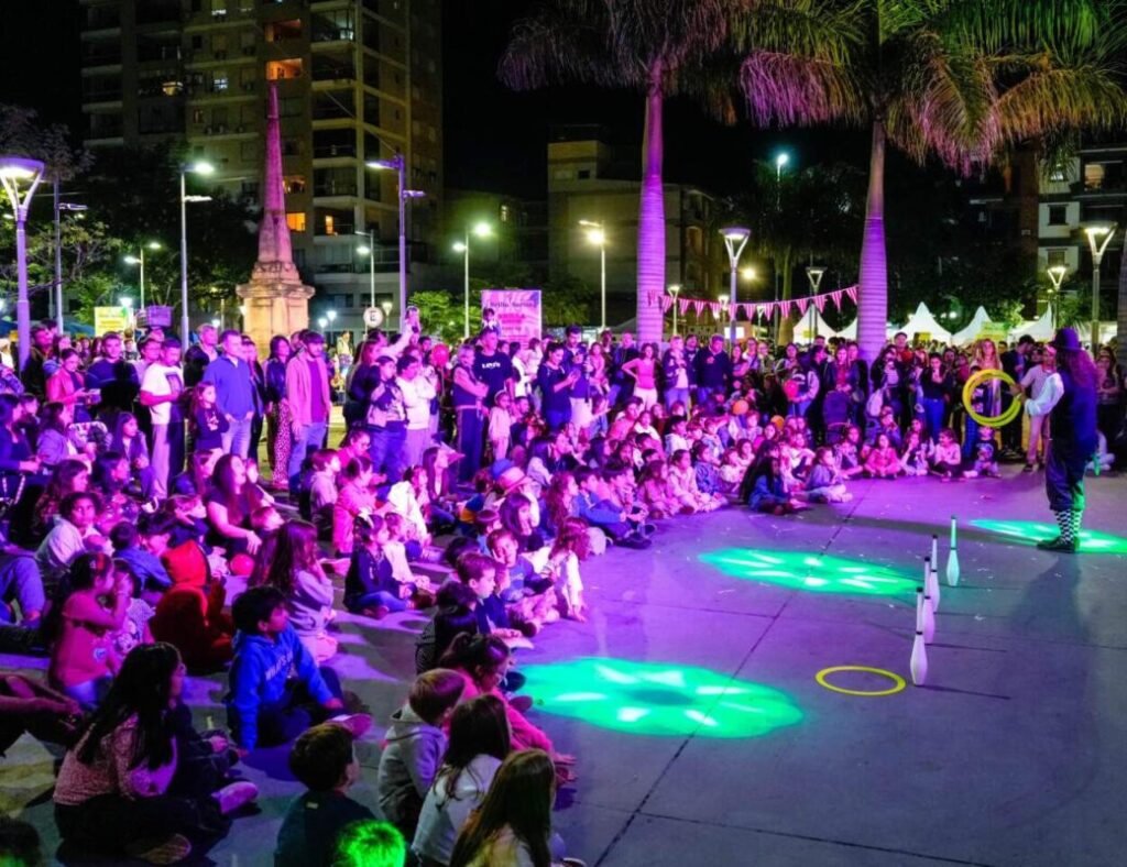 Con más de 60 emprendedores y mucho público, Villa Sarita brilló imagen-5