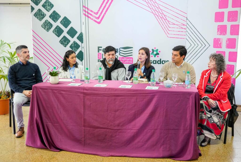 Feria del Libro de Posadas: «Una propuesta heterogénea que incorpora nuevos espacios como el Café Literario», destacan imagen-5