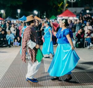 Posadas celebró la víspera del 25 de Mayo con música, danza y tradición imagen-1