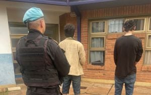 Robo exprés y final amargo: cayeron tras llevarse cervezas de un local en el centro de Posadas    imagen-4