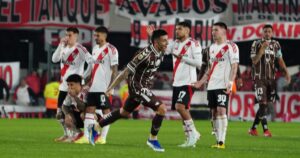 Video: la victoria por penales de Platense ante River en el Monumental imagen-3