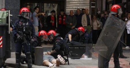 Disturbios previo a la final de la Europa League deja un saldo de tres detenidos imagen-20