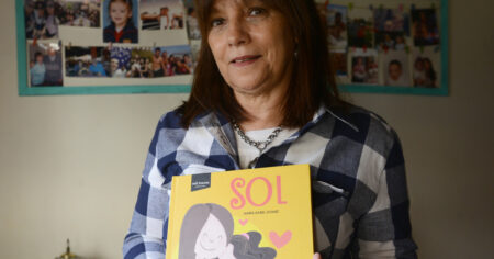 Mundos íntimos. Mi nieta tiene una enfermedad “rara”. El diagnóstico se hizo infinito: escribí un libro para que ayude a otros chicos. imagen-14