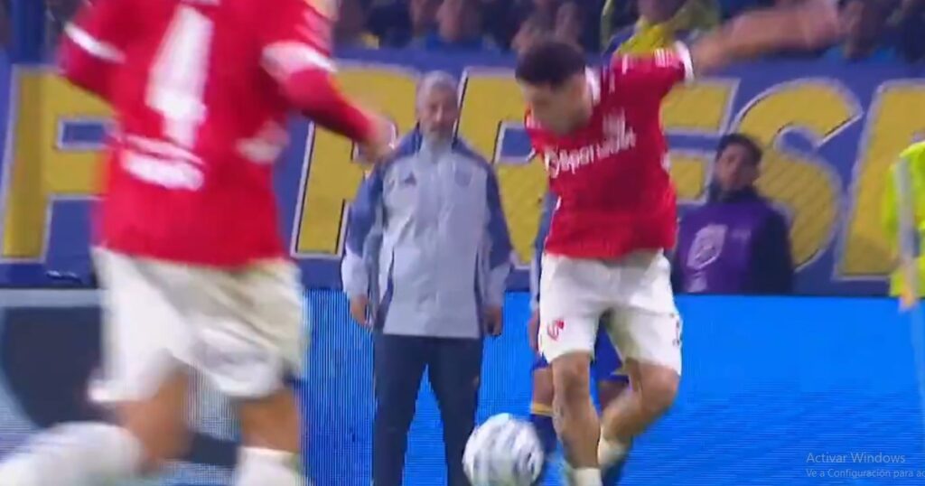 Video: el gesto técnico de Montiel que molestó en Boca imagen-5