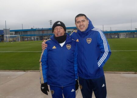 Riquelme quiere a Miguel Russo en Boca y espera un traspié de San Lorenzo para sumarlo lo antes posible imagen-9