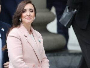 La reacción de Victoria Villarruel luego del desplante de Javier Milei en la Catedral: “Yo siempre lo saludo” imagen-3