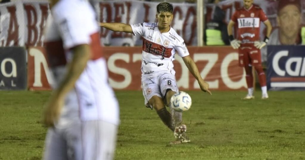 El futbolista Nahuel Zárate, condenado por doble homicidio tras chocar a 190 km/h en la General Paz: el club Morón lo desvinculó imagen-5