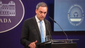 El Gobierno postergó un anuncio económico para evitar acusaciones de “electoralismo” imagen-1