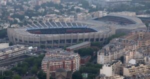 Ascendió el París FC y la capital francesa volverá a tener un duelo regional después de 35 años imagen-3