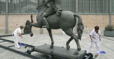 Daniel Rico: “Los monumentos están en crisis. La manera de relacionarnos con el pasado ahora es la memoria, una memoria reivindicativa” imagen-12