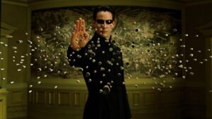 Es casi imposible de ver al momento, pero 'Matrix' esconde mensajes en las matrículas de los coches imagen-4