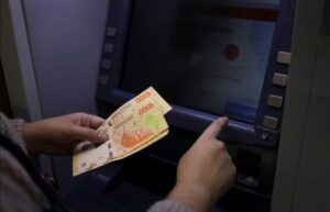 Nuevos límites para retirar efectivo en cajeros automáticos: cuánto permite cada banco imagen-3