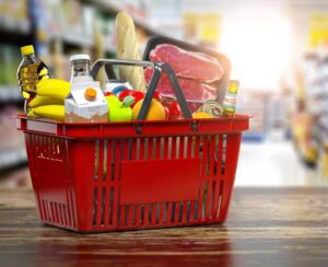 Una familia tipo dos adultos y dos niños necesitó en abril un ingreso cercano a los $1.110.000 para no caer por debajo de la línea de pobreza | OberaI... imagen-3