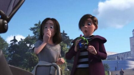 Si parpadeas te la pierdes, pero la primera pareja LGBT de Disney apareció hace ya casi 10 años imagen-6