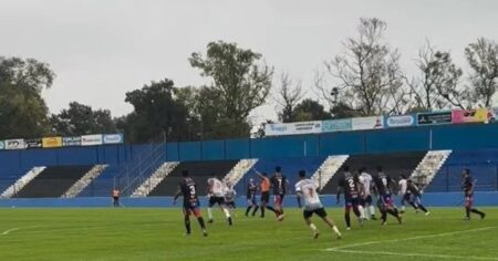 Deportivo Paraguayo empató y sigue último en la Primera C imagen-19