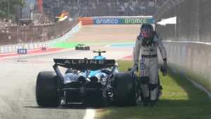 Colapinto abandonó en la Q1 por un problema del auto: "Estoy un poco triste" - TyC Sports imagen-1