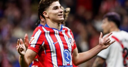 La contundente respuesta del Atlético de Madrid al Barcelona: "Julián Álvarez morirá deportivamente aquí" imagen-17