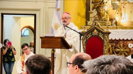 La Iglesia rechazó la baja de la edad de imputabilidad: “Poner en situación de encierro a un chico no soluciona el problema de raíz” imagen-8