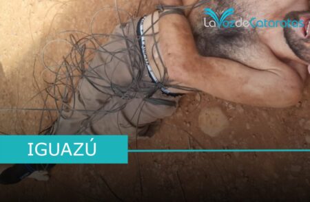 Vecinos hicieron justicia por mano propia: lo redujeron y ataron con cables hasta que llegó la Policía imagen-7