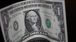 El dólar oficial bajó por cuarta vez en cinco días y el MEP volvió a operar por debajo del minorista imagen-6