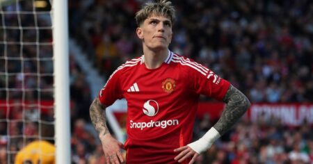Con asistencia de Garnacho, Manchester United derrota al Brentford a domicilio imagen-13
