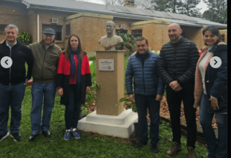 Un refugio de amor y dignidad: la visita de Oscar Herrera Ahuad al Hogar Santa Teresa del Niño Jesús en Oberá | OberaInside.com.ar La Noticia Junto a ... imagen-69