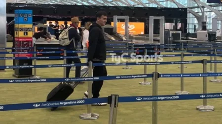 La decisión de Quinteros mientras espera el llamado de Boca - TyC Sports imagen-36