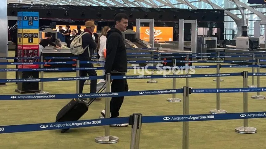 La decisión de Quinteros mientras espera el llamado de Boca - TyC Sports imagen-43