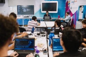 Misiones incorporó formalmente a la inteligencia artificial en todos los niveles de enseñanza imagen-2