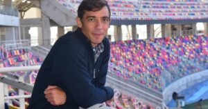 Julio Marchant, director del Madre de Ciudades, con Olé: "Es el estadio más moderno del país..." imagen-3