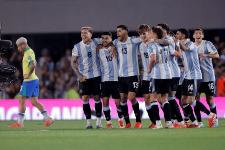 Confirmaron días y horarios de los próximos partidos de la Selección por las Eliminatorias imagen-8