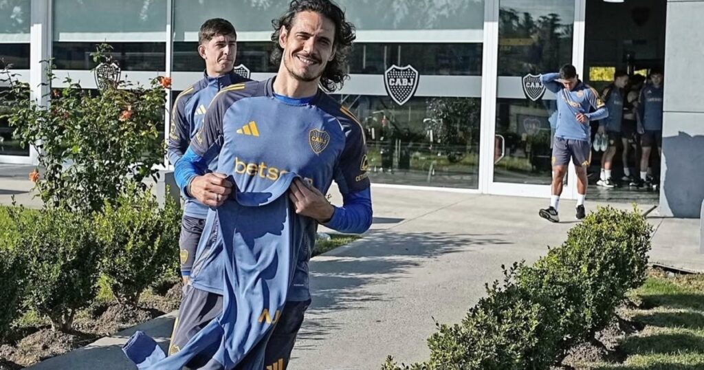 Sonríe Cavani: las buenas señales del Matador en la práctica de Boca imagen-35