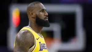 LeBron James puso en duda su continuidad imagen-2