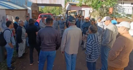 Tras medida de fuerza, empleados municipales de San Antonio lograron un aumento salarial imagen-12