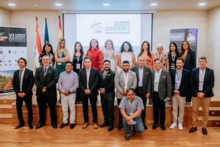 Cumbre Mundial de Gobernabilidad y Democracia en Montecarlo imagen-16