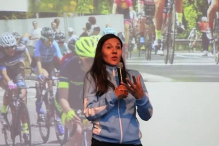 Mariela Delgado acompañó el simposio que unió prevención y deporte imagen-6