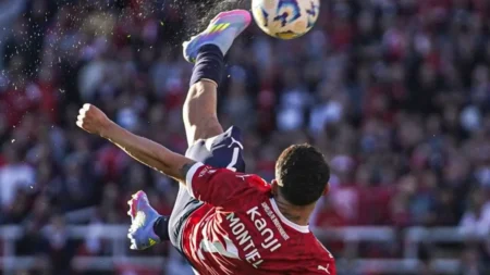 Golazo de Montiel y triunfo de Independiente: enfrentará a Boca en cuartos imagen-7