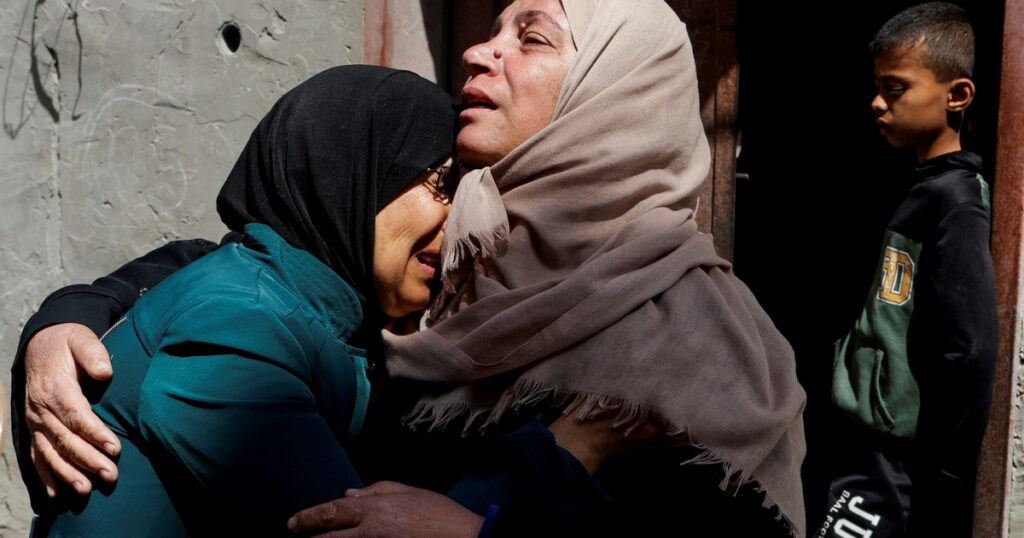 Israel aprueba tomar y permanecer en toda la Franja de Gaza: el ejército llama a miles de soldados de la reserva imagen-97