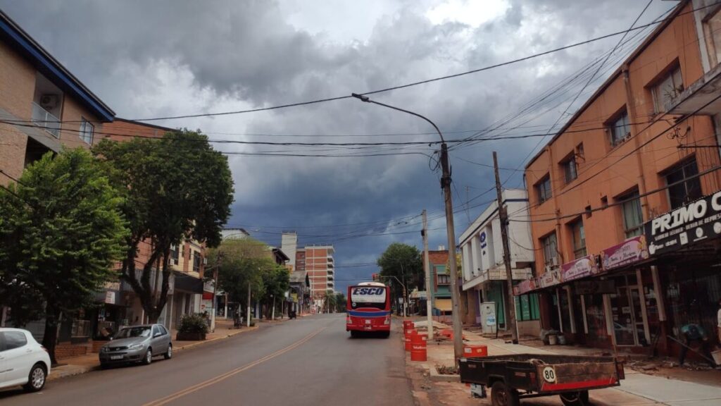 Misiones: se esperan lluvias y tormentas aisladas en los próximos días tras una jornada cálida y ventosa imagen-4