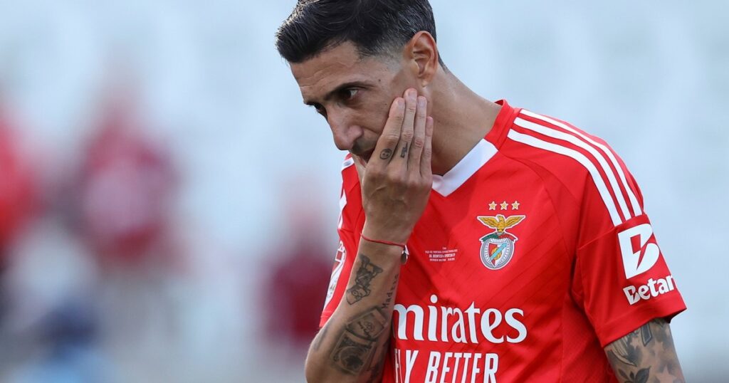 Las lágrimas de Ángel Di María tras perder la final de la Copa de Portugal con el Benfica imagen-37