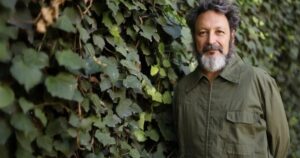 El mexicano Luigi Amara reflexiona en 'Fetiches ordinarios' sobre la magia de los objetos imagen-2