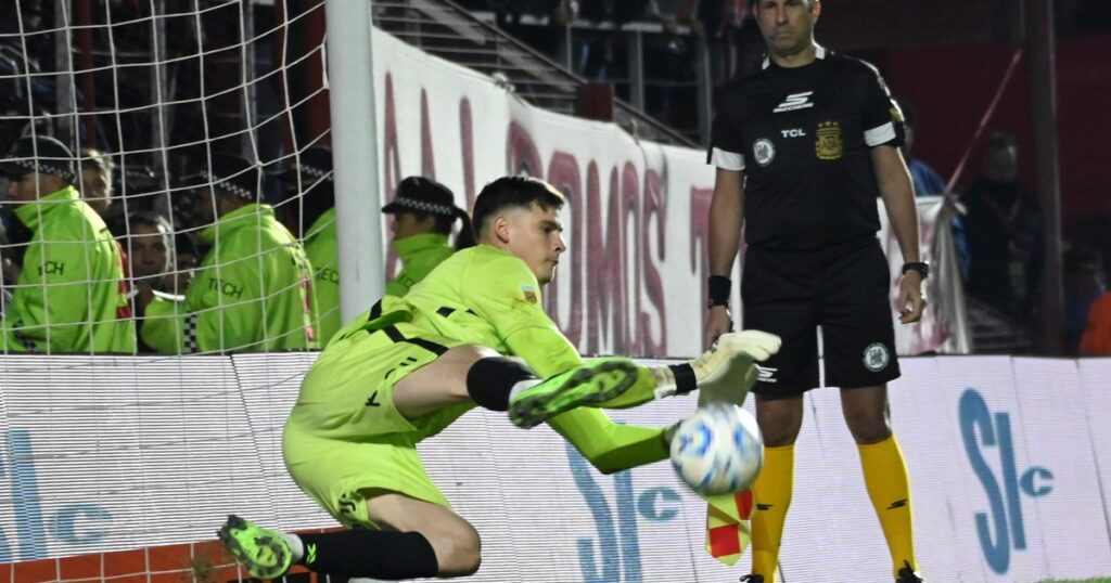 Las definiciones por penales más emocionantes de la historia: del Apertura 2025 al loco torneo en el que Argentinos y Racing patearon 44 veces imagen-92