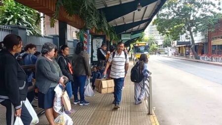 Tensión en el transporte urbano: hay reducción de frecuencias y podría haber paro imagen-6
