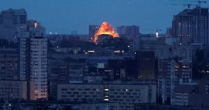 Rusia avanza en la región ucraniana de Sumi y Kiev ordena más evacuaciones ante el temor a una gran una ofensiva imagen-3