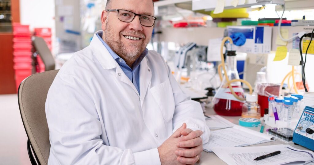 Pensó que la medicina no era para él y ahora está a la vanguardia de la lucha contra el cáncer de páncreas imagen-93