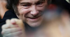 Javier Milei llegaría a las urnas con la inflación más baja en casi 10 años imagen-3